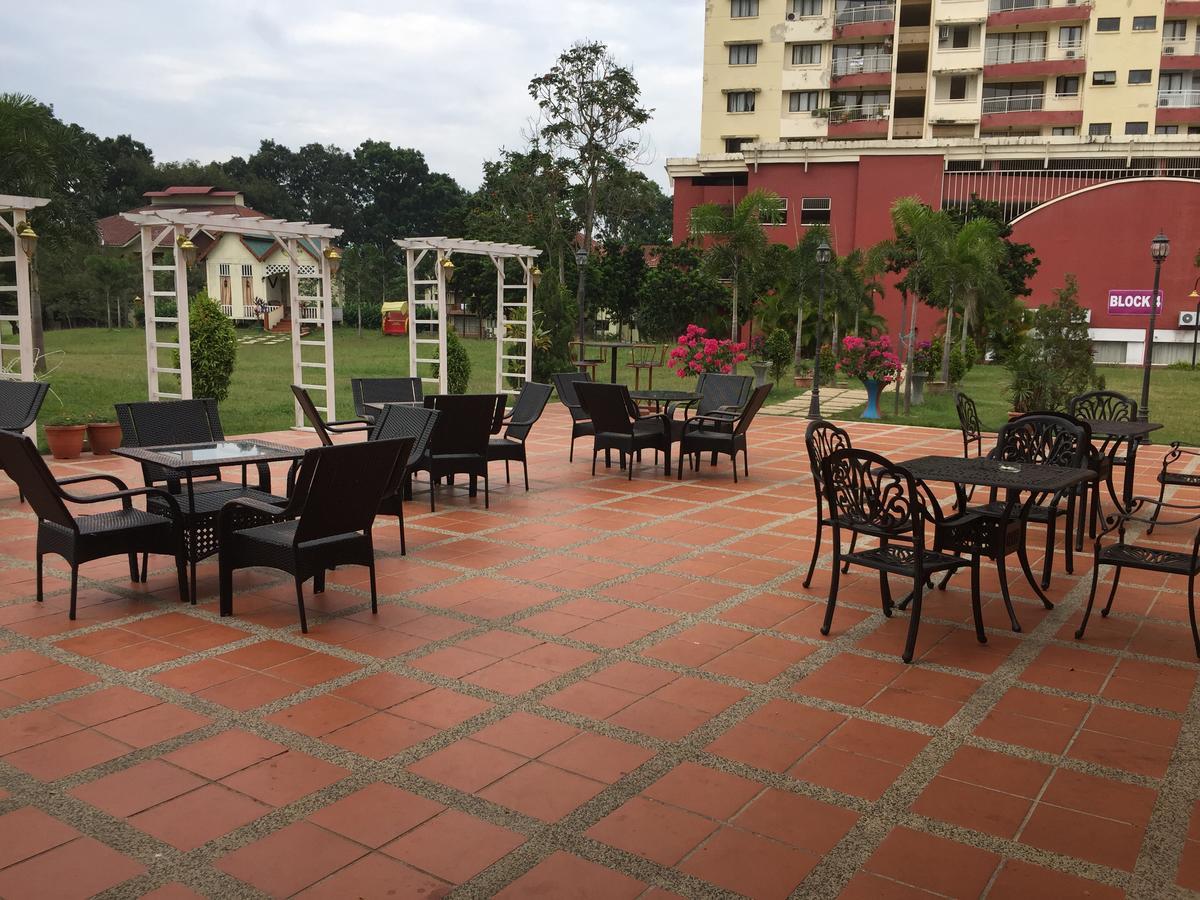 Апартаменти D Savoy @ Famosa Melaka Екстер'єр фото